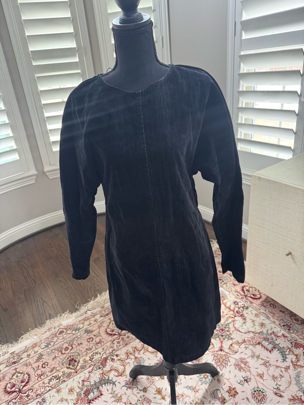 Zara Black Long Sleeve Velvet Shift Dress